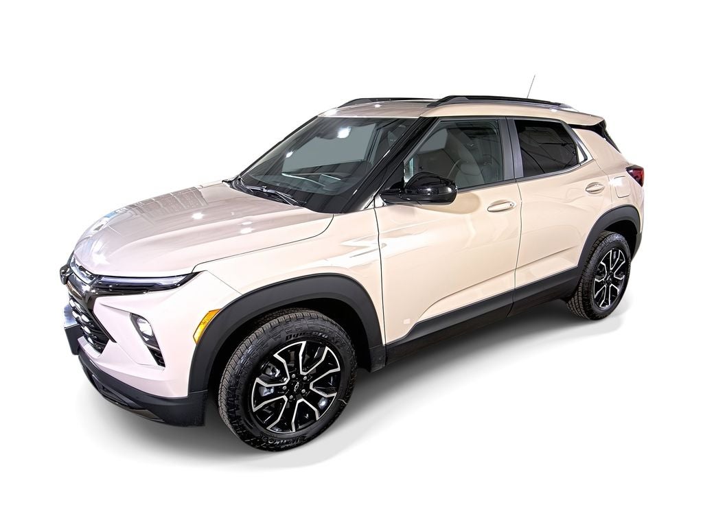 2026 Chevrolet Trailblazer ACTIV in White Sands — front three-quarter view