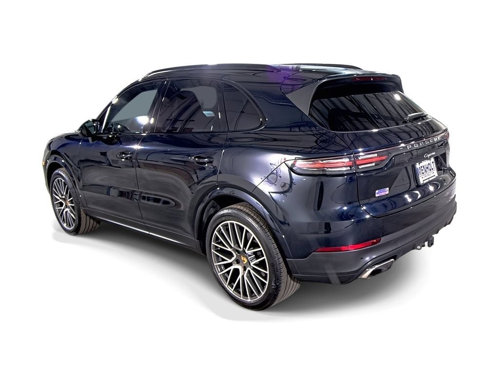2023 Porsche Cayenne — side profile view