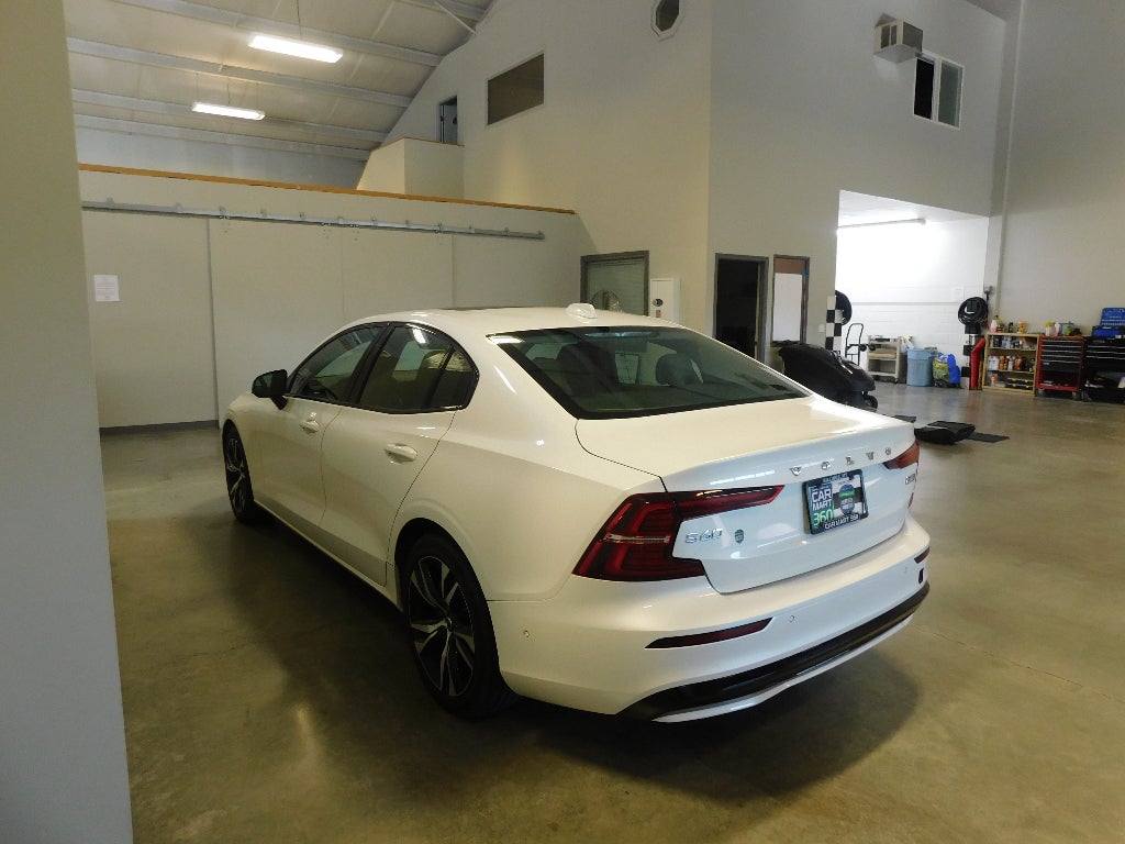 2024 Volvo S60 — detail view